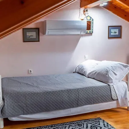 Steffi's Place In Corfu Old Town